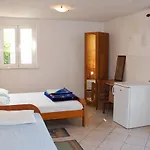 Fenix Studio Apartments